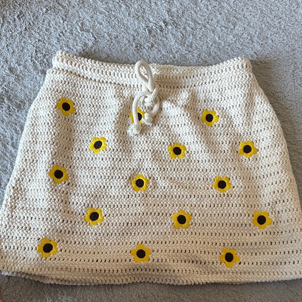 Zara Cream Crochet Top and Crochet Skirt - Picture 2 of 5